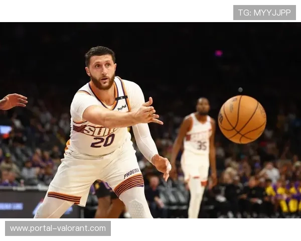 爵士内线努尔基奇回归，缓解禁区压力应对独行侠